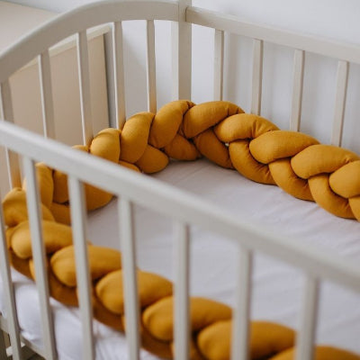 tresse tour de lit jaune moutarde berceau1