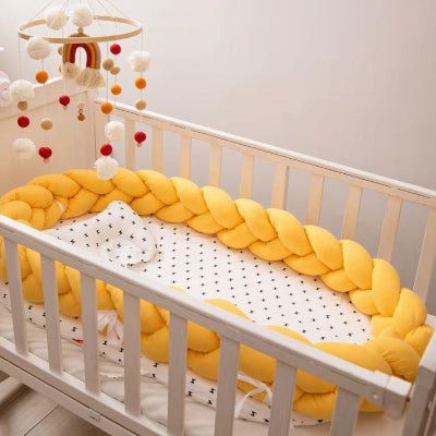 tresse tour de lit jaune moutarde mobile musical